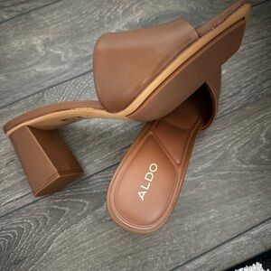 ALDO Womens Brown Slide Heel Sandals Brand New  Never Worn  Sz9